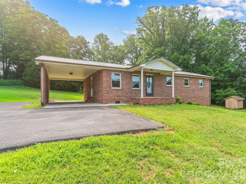 3695 Bradley Road, Morganton, NC 28655.  MLS# CAR4396360, YatesRealty ID 39148. 