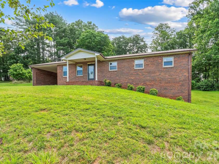 3695 Bradley Road, Morganton, NC 28655.  MLS# CAR4396360, YatesRealty ID 39148. 