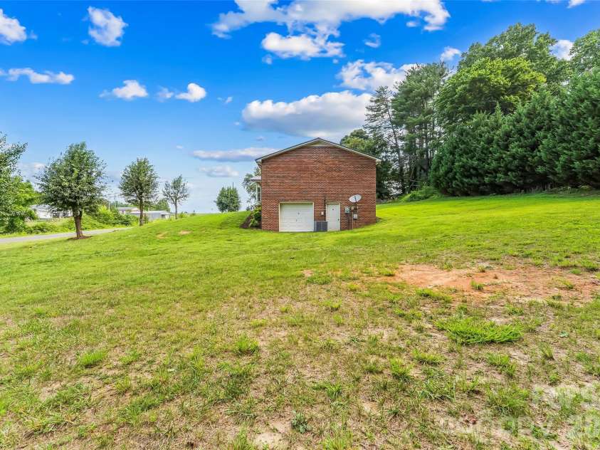 3695 Bradley Road, Morganton, NC 28655.  MLS# CAR4396360, YatesRealty ID 39148. 