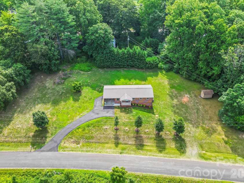 3695 Bradley Road, Morganton, NC 28655.  MLS# CAR4396360, YatesRealty ID 39148. 