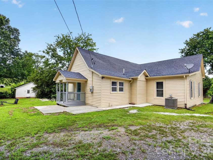 384 Grace Avenue, Concord, NC 28027.  MLS# CAR4402919, YatesRealty ID 39149. Backyard