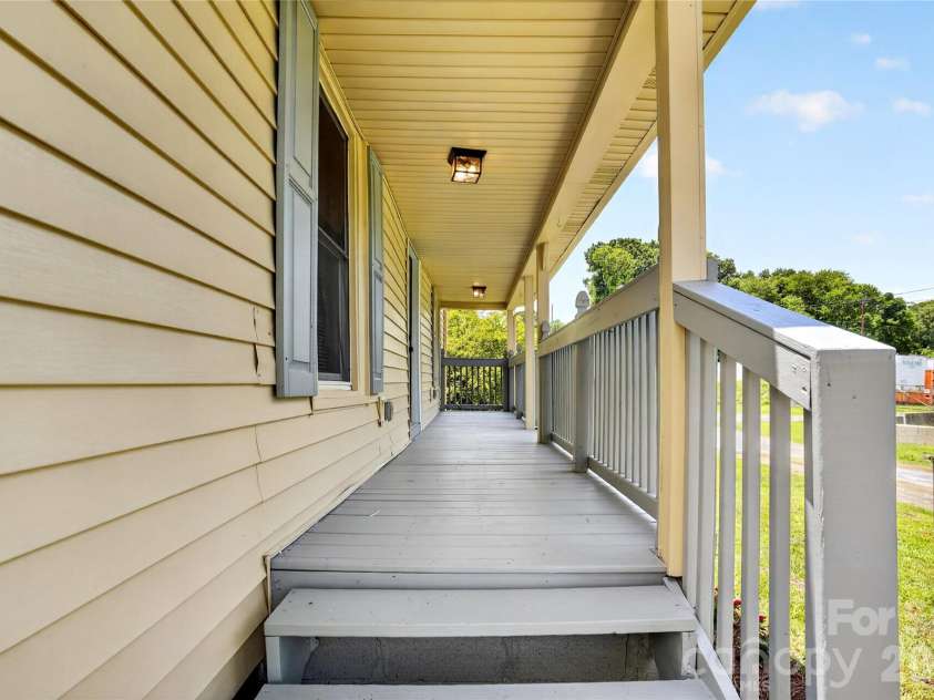 384 Grace Avenue, Concord, NC 28027.  MLS# CAR4402919, YatesRealty ID 39149. Front Porch