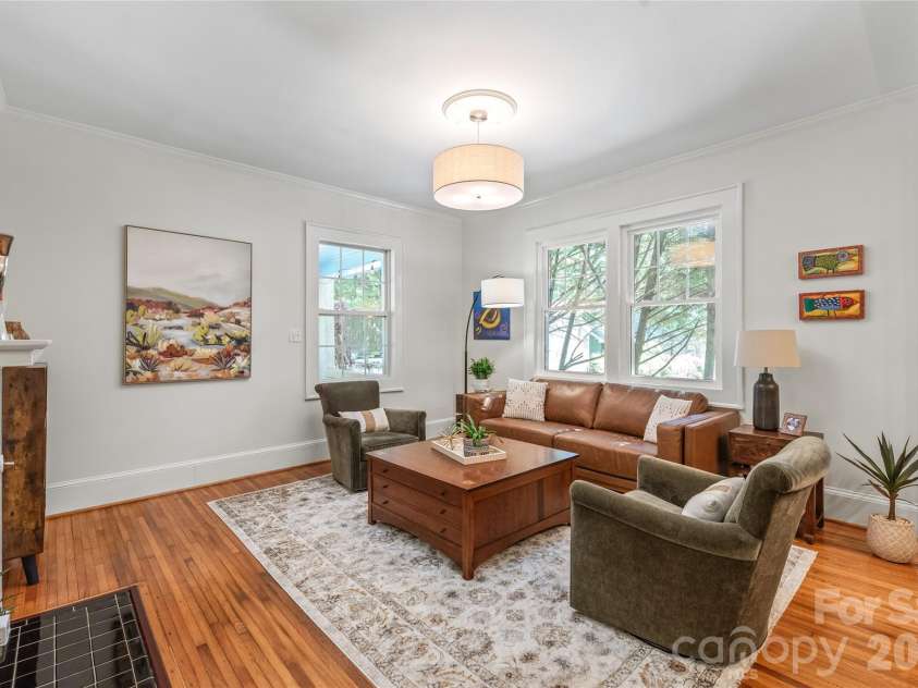 1822 Hall Avenue, Charlotte, NC 28205.  MLS# CAR4351357, YatesRealty ID 3915. 