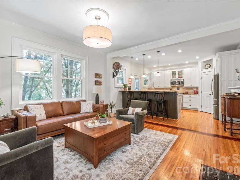 1822 Hall Avenue, Charlotte, NC 28205.  MLS# CAR4351357, YatesRealty ID 3915. 