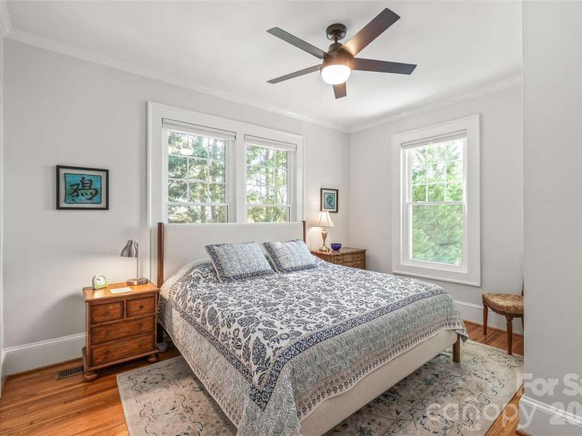 1822 Hall Avenue, Charlotte, NC 28205.  MLS# CAR4351357, YatesRealty ID 3915. 