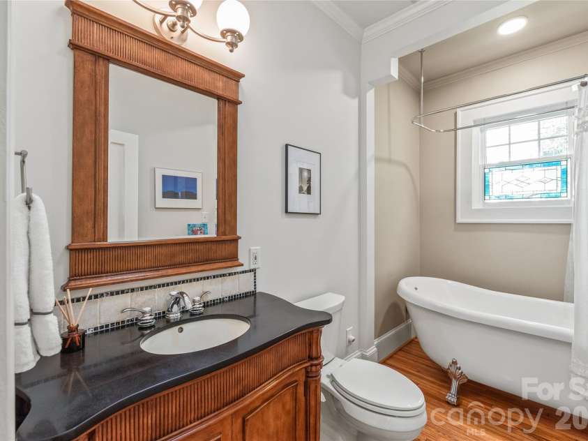 1822 Hall Avenue, Charlotte, NC 28205.  MLS# CAR4351357, YatesRealty ID 3915. 