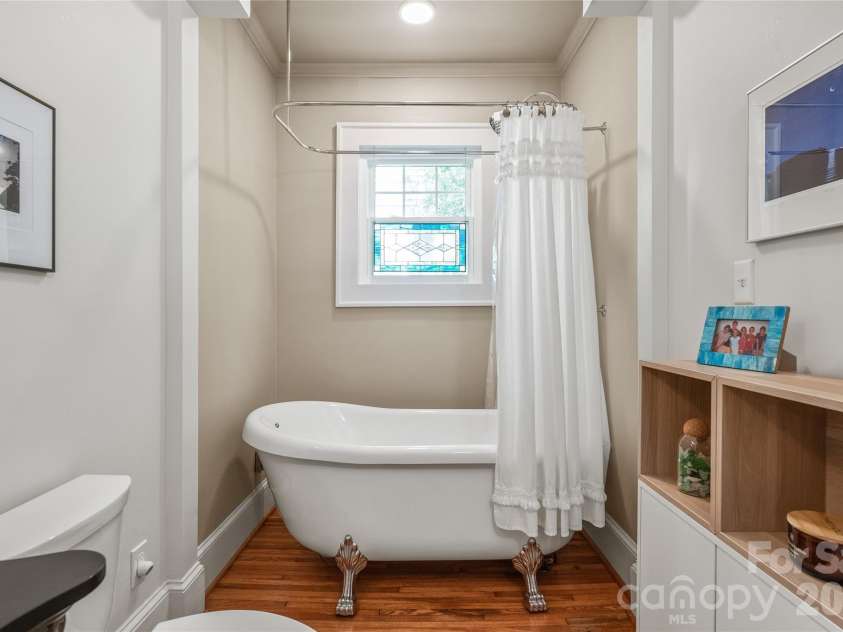 1822 Hall Avenue, Charlotte, NC 28205.  MLS# CAR4351357, YatesRealty ID 3915. 