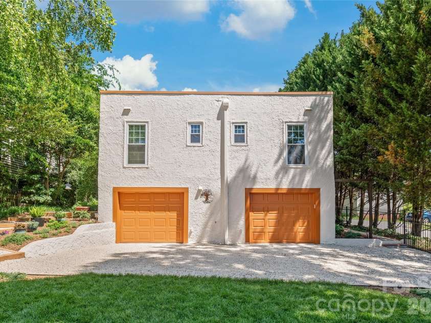 1822 Hall Avenue, Charlotte, NC 28205.  MLS# CAR4351357, YatesRealty ID 3915. 