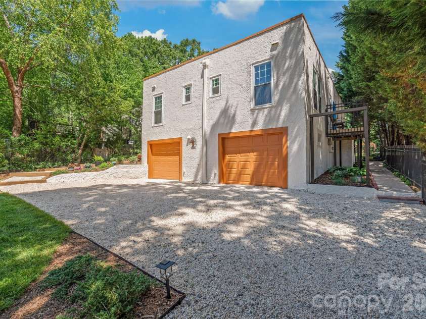 1822 Hall Avenue, Charlotte, NC 28205.  MLS# CAR4351357, YatesRealty ID 3915. 