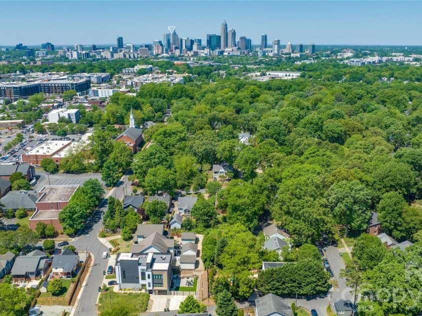 1822 Hall Avenue, Charlotte, NC 28205.  MLS# CAR4351357, YatesRealty ID 3915. 