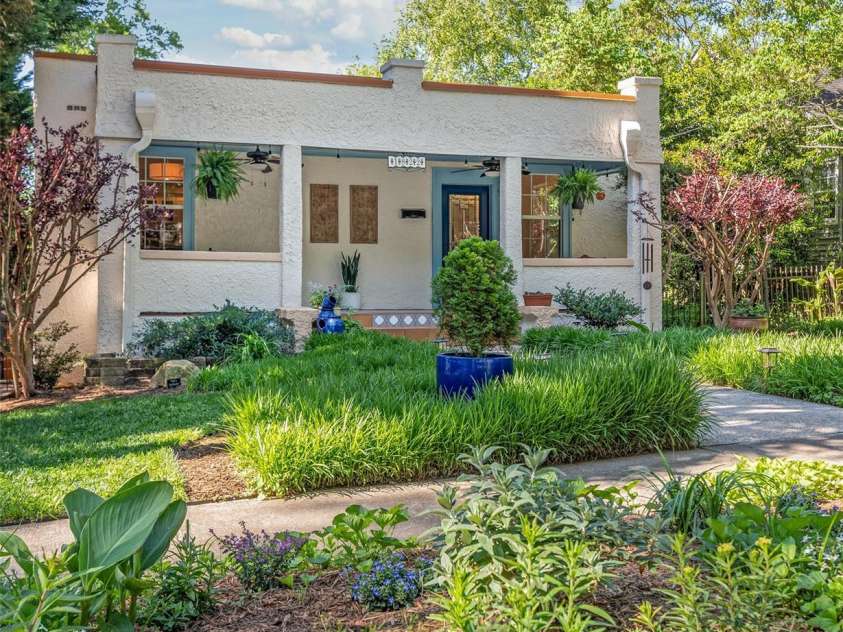 1822 Hall Avenue, Charlotte, NC 28205.  MLS# CAR4351357, YatesRealty ID 3915. 