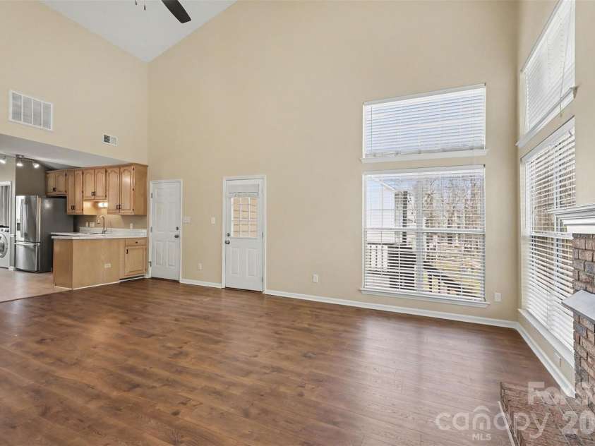 8414 Woodford Bridge Drive, Charlotte, NC 28216.  MLS# CAR4343210, YatesRealty ID 3915. 