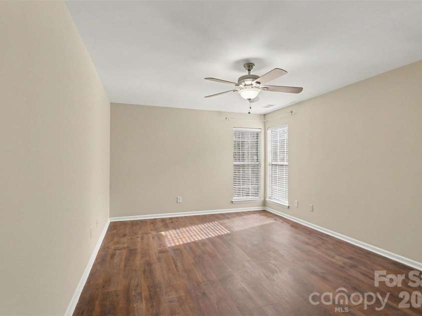 8414 Woodford Bridge Drive, Charlotte, NC 28216.  MLS# CAR4343210, YatesRealty ID 3915. 