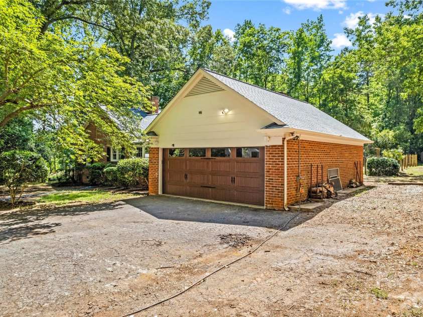 150 Kent Road, Salisbury, NC 28147.  MLS# CAR4414718, YatesRealty ID 39156. 