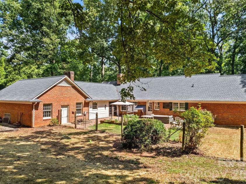 150 Kent Road, Salisbury, NC 28147.  MLS# CAR4414718, YatesRealty ID 39156. 