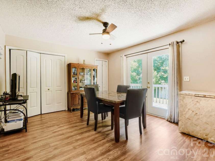 2601 Lynn Drive, Gastonia, NC 28054.  MLS# CAR4401718, YatesRealty ID 39157. 