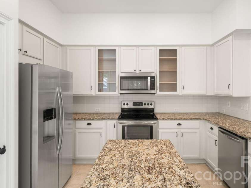 545 Glen Walk Drive, Fort Mill, SC 29708.  MLS# CAR4406009, YatesRealty ID 39159. 