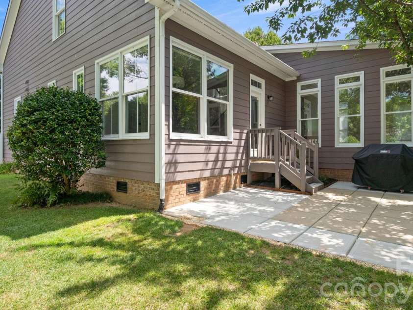 545 Glen Walk Drive, Fort Mill, SC 29708.  MLS# CAR4406009, YatesRealty ID 39159. 
