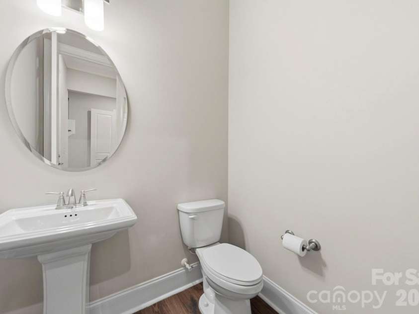 15009 Clear Sky Lane, Charlotte, NC 28277.  MLS# CAR4352286, YatesRealty ID 3916. Half bathroom 1st floor