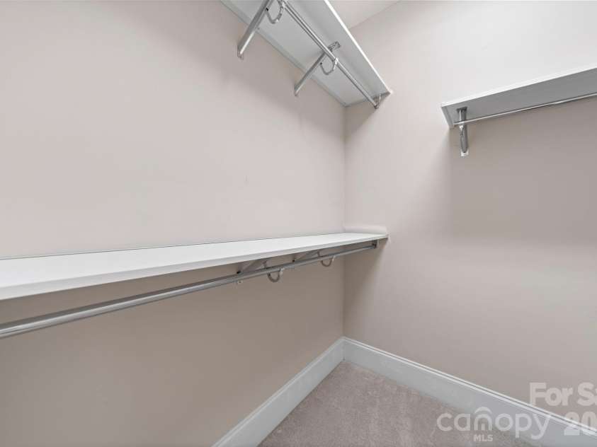 15009 Clear Sky Lane, Charlotte, NC 28277.  MLS# CAR4352286, YatesRealty ID 3916. His WIC