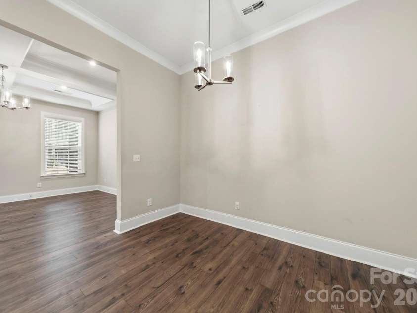 15009 Clear Sky Lane, Charlotte, NC 28277.  MLS# CAR4352286, YatesRealty ID 3916. Nook, Breakfast