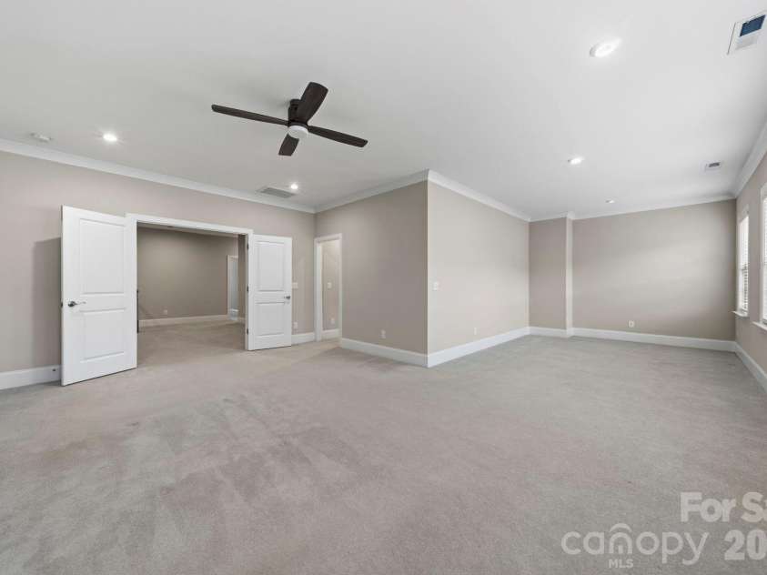15009 Clear Sky Lane, Charlotte, NC 28277.  MLS# CAR4352286, YatesRealty ID 3916. Primary room 