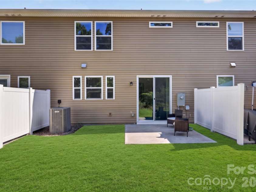 14938 Tamarack Drive, Charlotte, NC 28278.  MLS# CAR4404139, YatesRealty ID 39160. Backyard