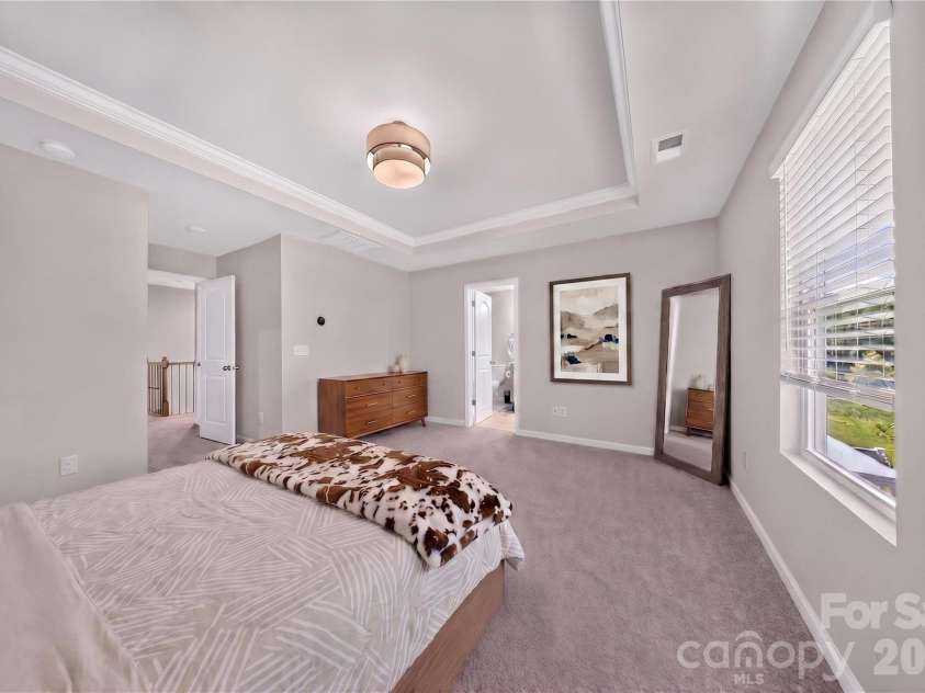 14938 Tamarack Drive, Charlotte, NC 28278.  MLS# CAR4404139, YatesRealty ID 39160. Primary Bedroom