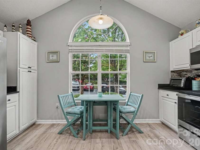 927 Sparrows Nest Lane, Pineville, NC 28134.  MLS# CAR4403232, YatesRealty ID 39161. 