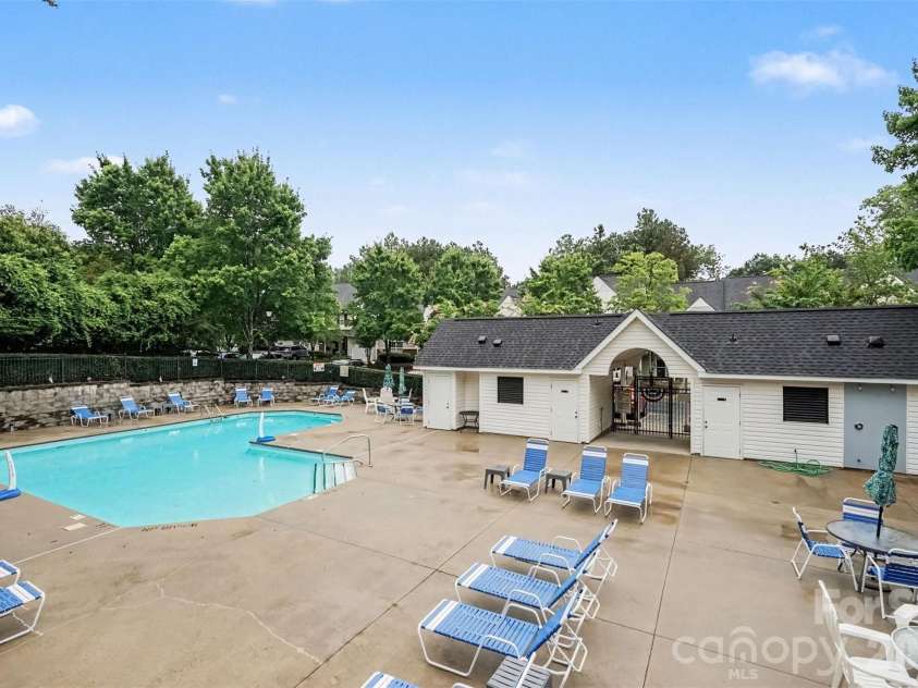 927 Sparrows Nest Lane, Pineville, NC 28134.  MLS# CAR4403232, YatesRealty ID 39161. 