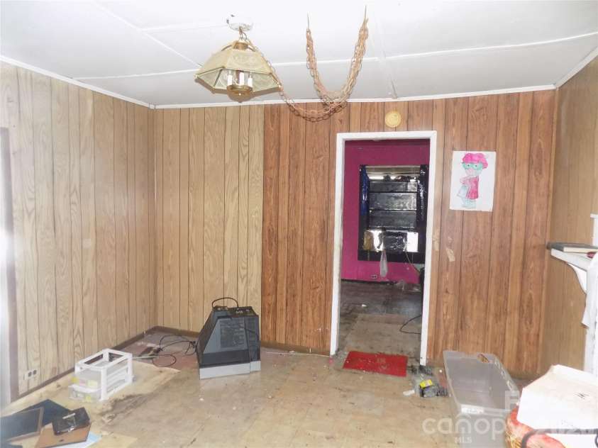 604 Harrison Avenue, Gastonia, NC 28052.  MLS# CAR4406432, YatesRealty ID 39163. BEDROOM