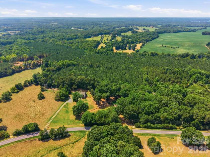 6222 Nesbit Road, Waxhaw, NC 28173.  MLS# CAR4404244, YatesRealty ID 39166. 