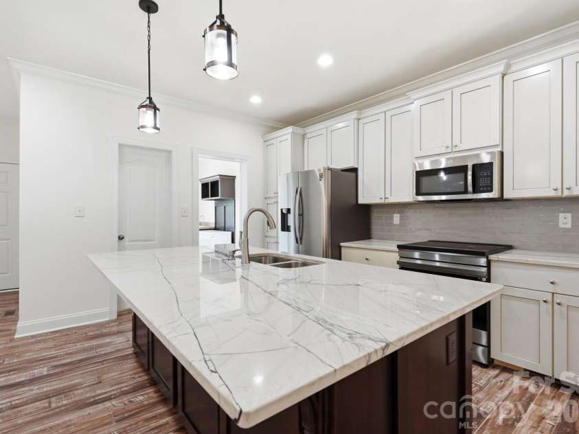 6222 Nesbit Road, Waxhaw, NC 28173.  MLS# CAR4404244, YatesRealty ID 39166. 
