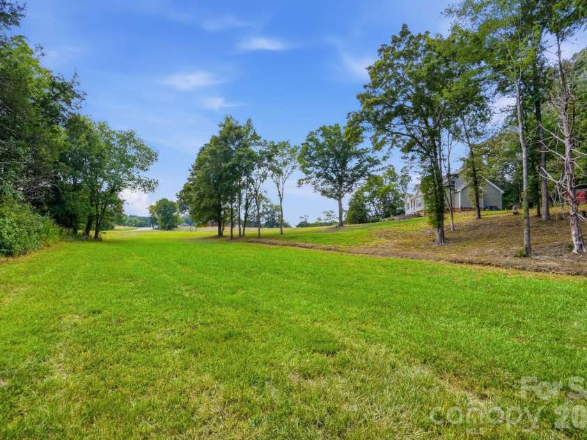 6222 Nesbit Road, Waxhaw, NC 28173.  MLS# CAR4404244, YatesRealty ID 39166. 