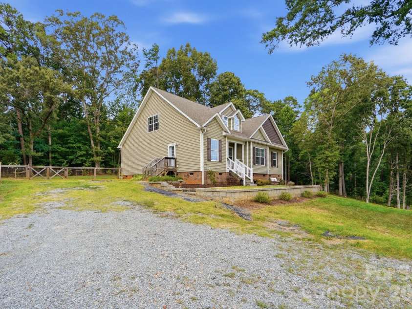 6222 Nesbit Road, Waxhaw, NC 28173.  MLS# CAR4404244, YatesRealty ID 39166. 