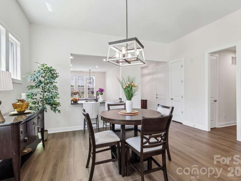 8410 Profit Lane, Charlotte, NC 28215.  MLS# CAR4399174, YatesRealty ID 39167. 