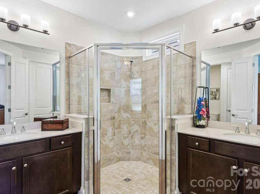 8410 Profit Lane, Charlotte, NC 28215.  MLS# CAR4399174, YatesRealty ID 39167. 