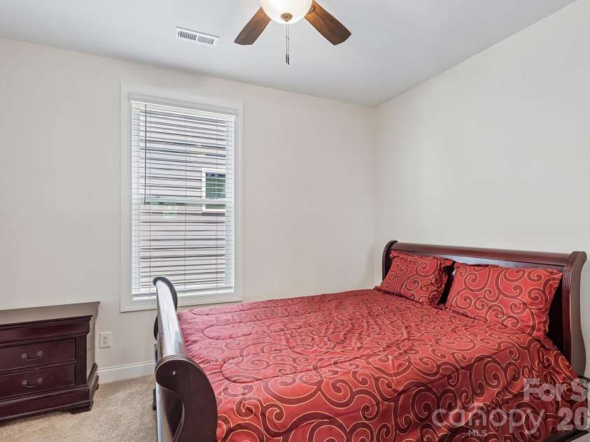 8410 Profit Lane, Charlotte, NC 28215.  MLS# CAR4399174, YatesRealty ID 39167. 