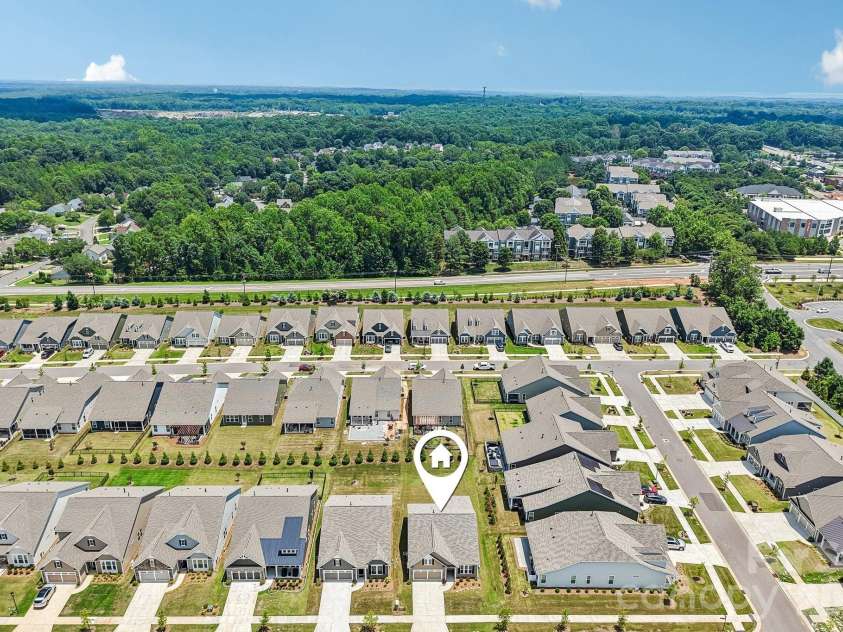 8410 Profit Lane, Charlotte, NC 28215.  MLS# CAR4399174, YatesRealty ID 39167. 