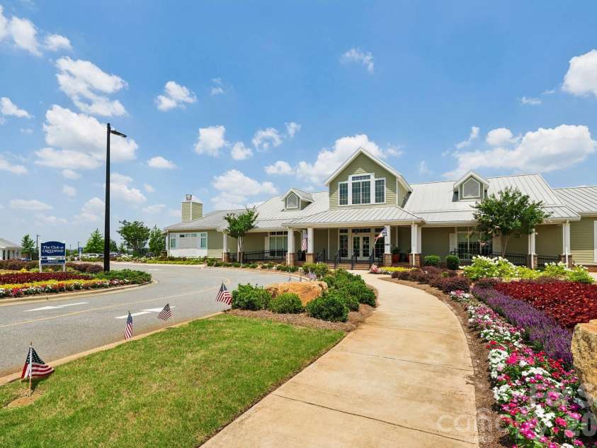 8410 Profit Lane, Charlotte, NC 28215.  MLS# CAR4399174, YatesRealty ID 39167. 