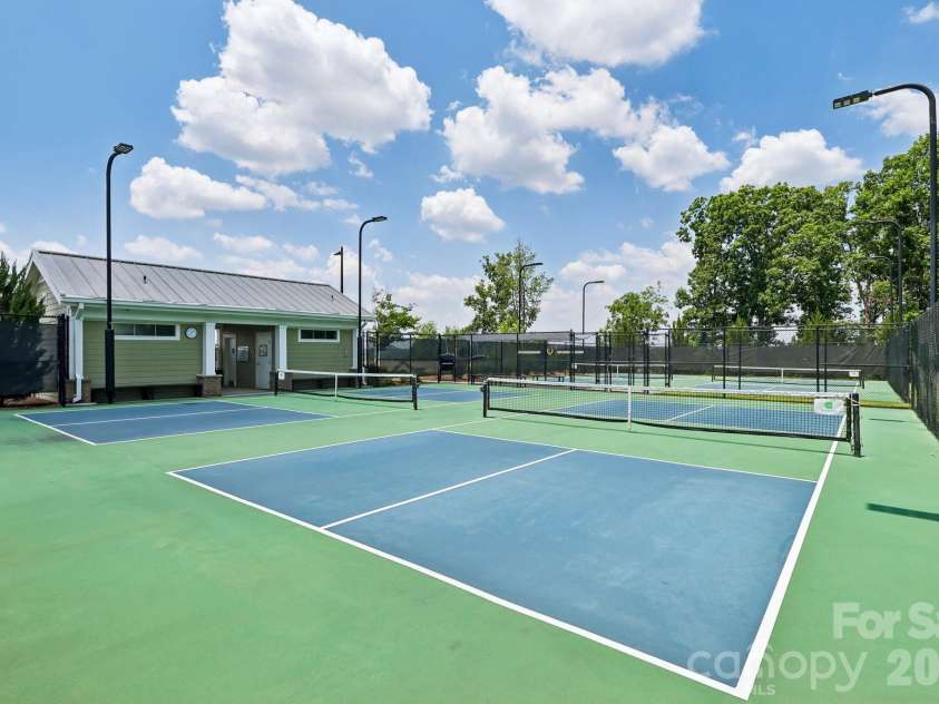 8410 Profit Lane, Charlotte, NC 28215.  MLS# CAR4399174, YatesRealty ID 39167. 