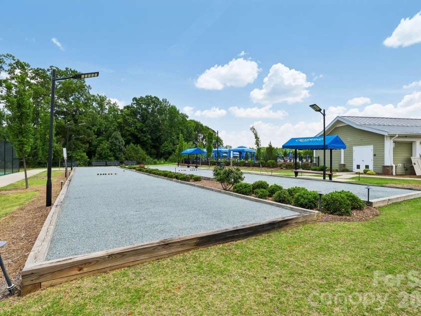 8410 Profit Lane, Charlotte, NC 28215.  MLS# CAR4399174, YatesRealty ID 39167. 
