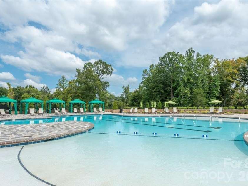 8410 Profit Lane, Charlotte, NC 28215.  MLS# CAR4399174, YatesRealty ID 39167. 