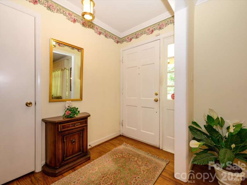 3712 Brookwood Road, Charlotte, NC 28215.  MLS# CAR4403688, YatesRealty ID 39168. 