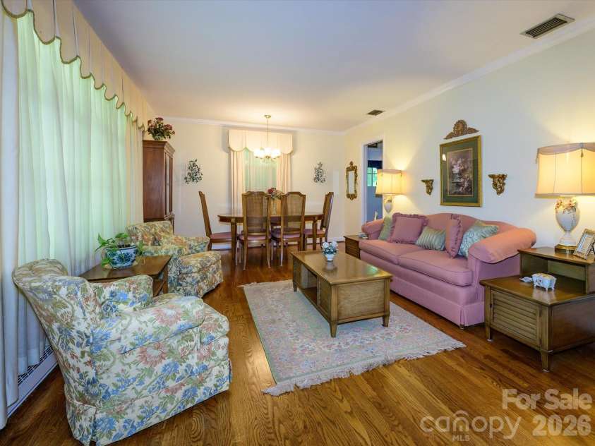 3712 Brookwood Road, Charlotte, NC 28215.  MLS# CAR4403688, YatesRealty ID 39168. 