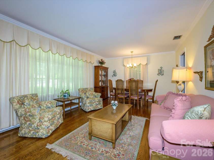 3712 Brookwood Road, Charlotte, NC 28215.  MLS# CAR4403688, YatesRealty ID 39168. 