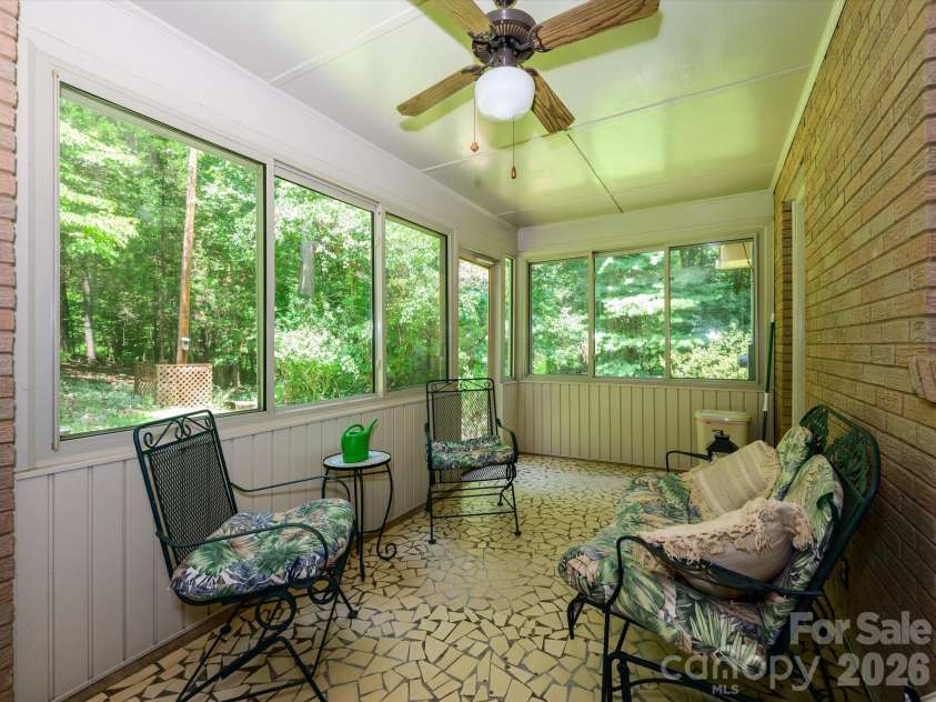 3712 Brookwood Road, Charlotte, NC 28215.  MLS# CAR4403688, YatesRealty ID 39168. 