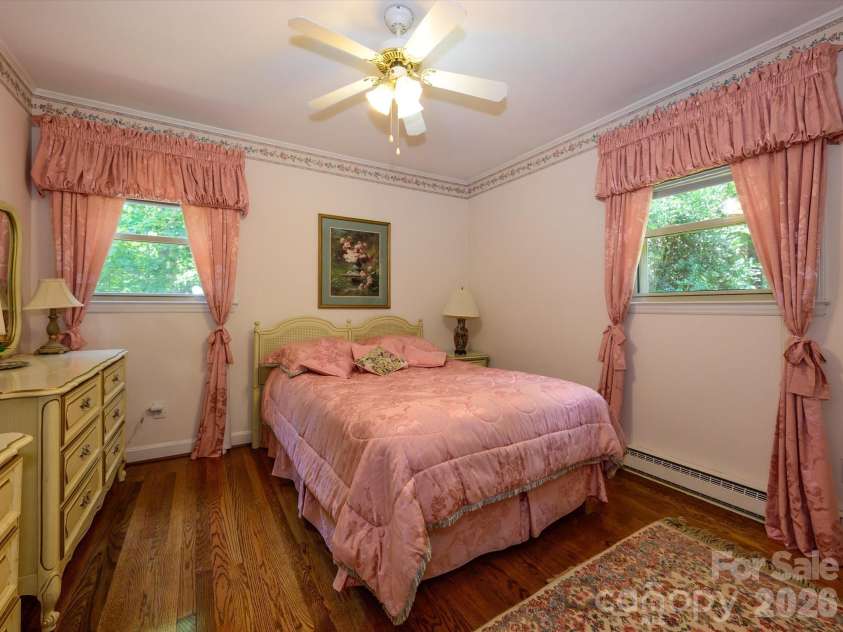 3712 Brookwood Road, Charlotte, NC 28215.  MLS# CAR4403688, YatesRealty ID 39168. 