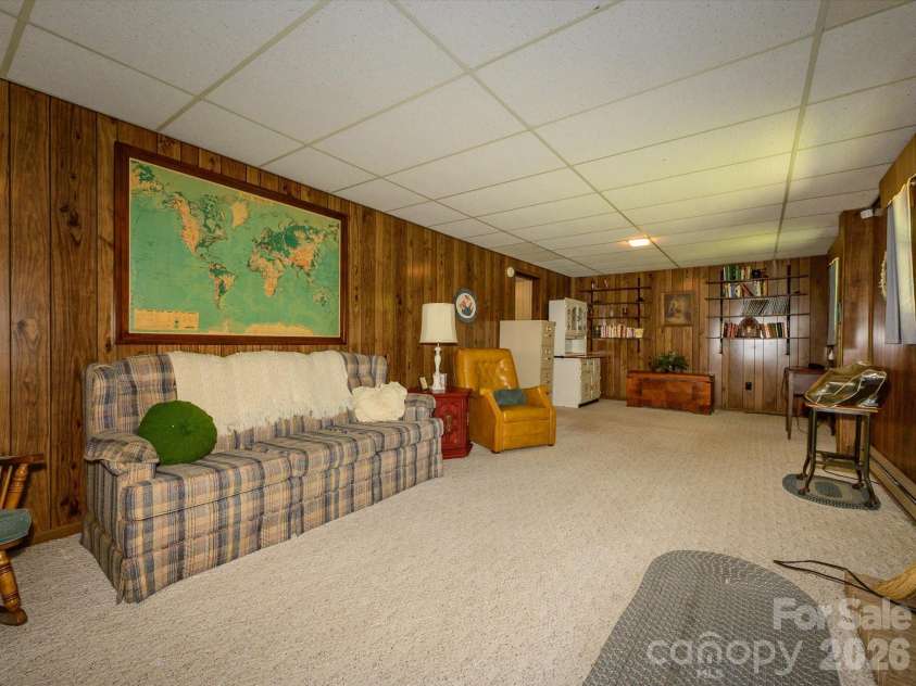 3712 Brookwood Road, Charlotte, NC 28215.  MLS# CAR4403688, YatesRealty ID 39168. 