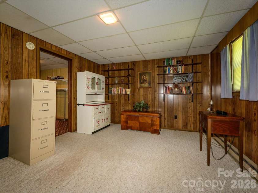 3712 Brookwood Road, Charlotte, NC 28215.  MLS# CAR4403688, YatesRealty ID 39168. 
